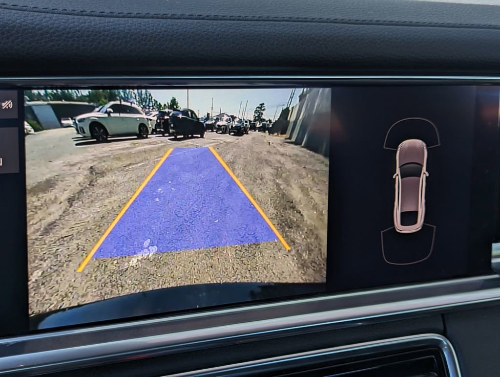 Used 2021 Porsche Panamera RWD image 18