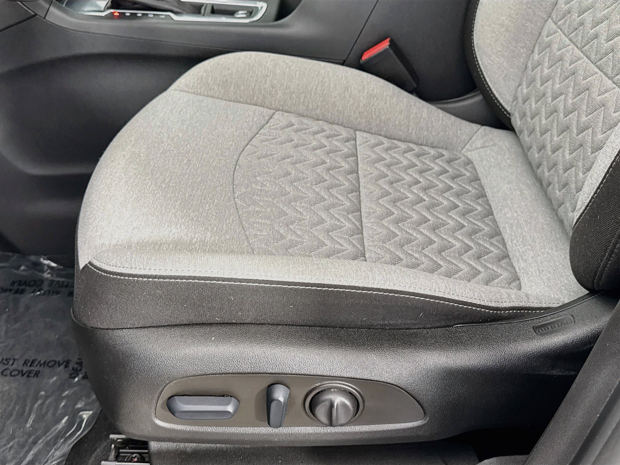 Used 2022 Chevrolet Equinox LS w/ LS Convenience Package FWD image 21