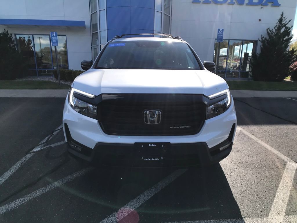 Certified 2024 Honda Passport Black Edition image 2