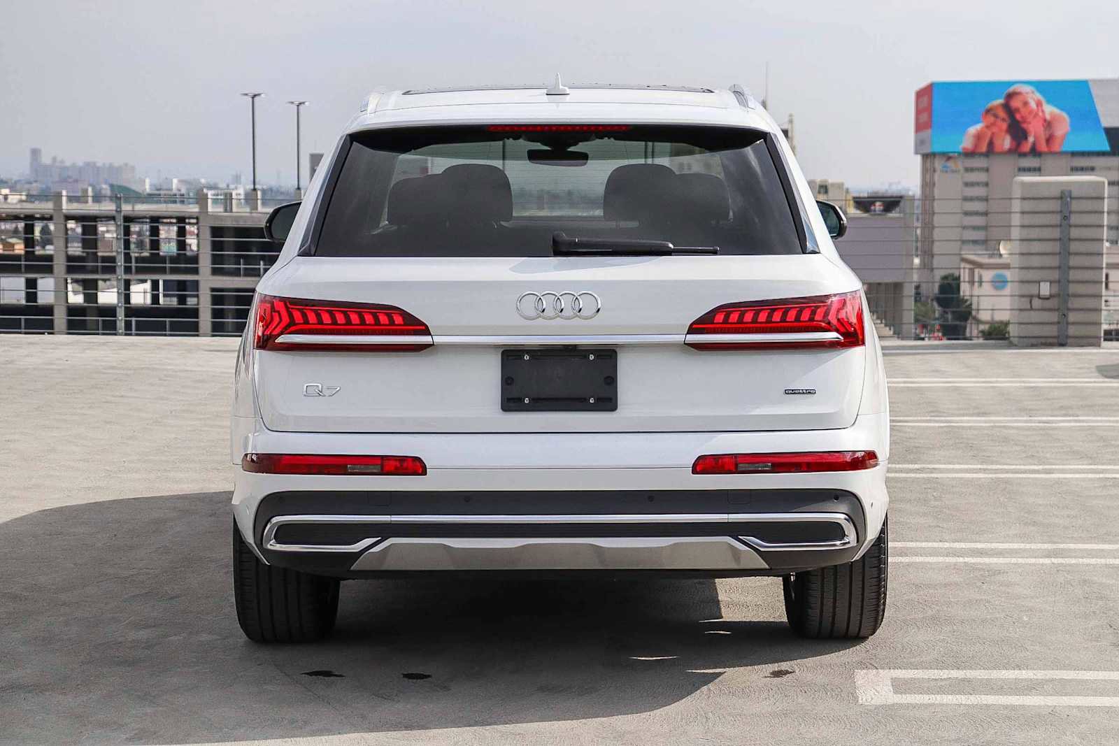 Used 2024 Audi Q7 Premium Plus image 5