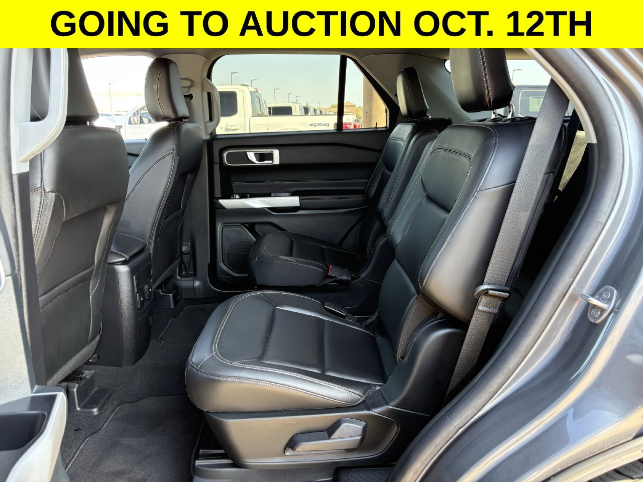 Used 2024 Ford Explorer XLT w/ Equipment Group 202A AWD/4WD image 26