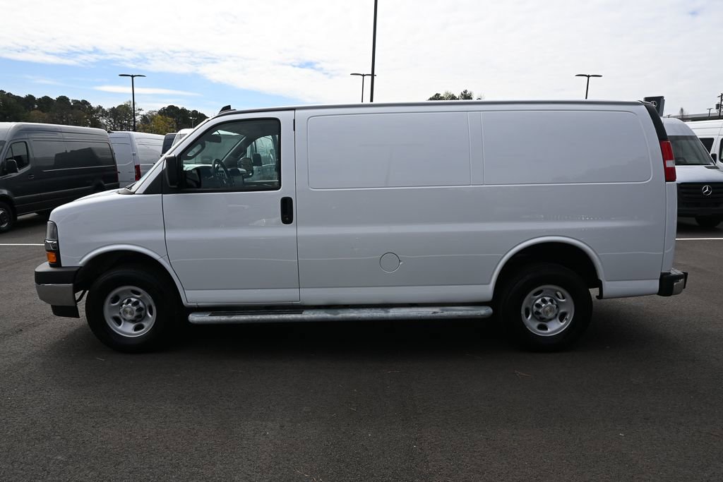 Used 2024 Chevrolet Express 2500 w/ Driver Convenience Package image 3