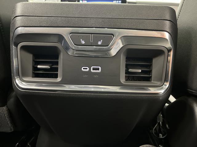 Certified 2025 Chevrolet Silverado 1500 High Country image 35