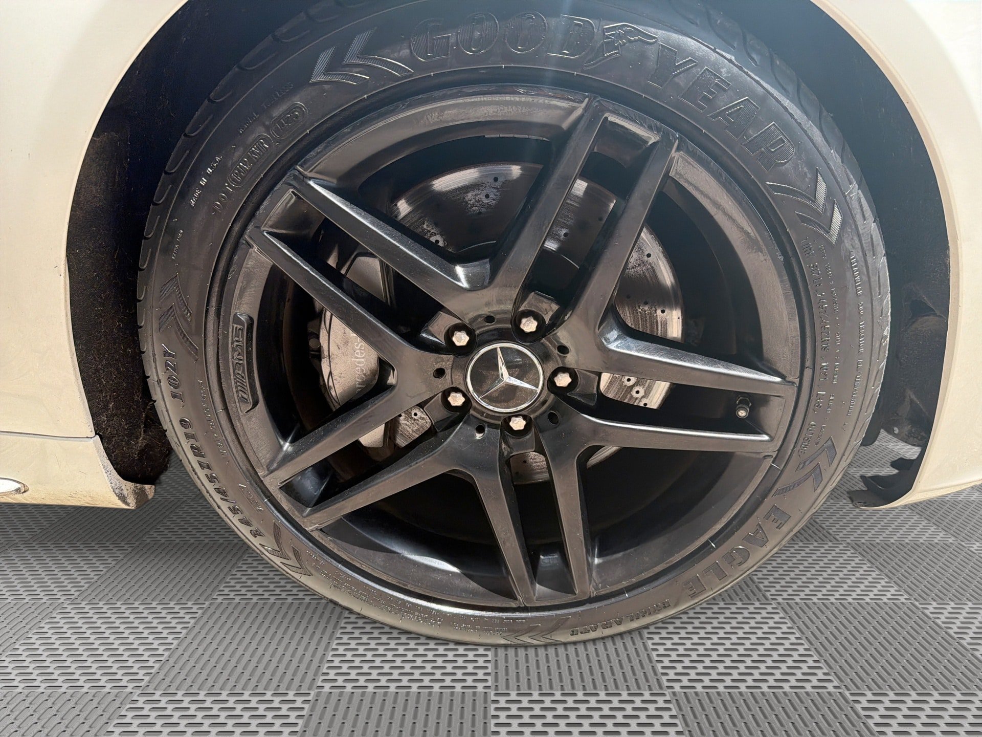Used 2015 Mercedes-Benz S 550 4MATIC Sedan image 31