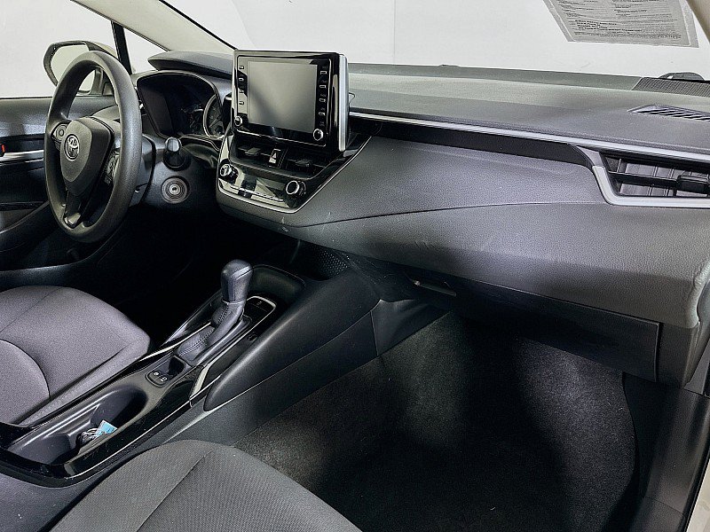 Used 2020 Toyota Corolla LE FWD image 28