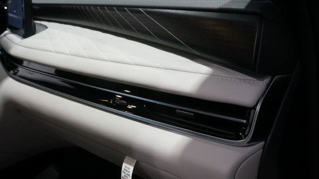 New 2026 INFINITI QX60 Autograph w/ Dark Cargo Package image 33