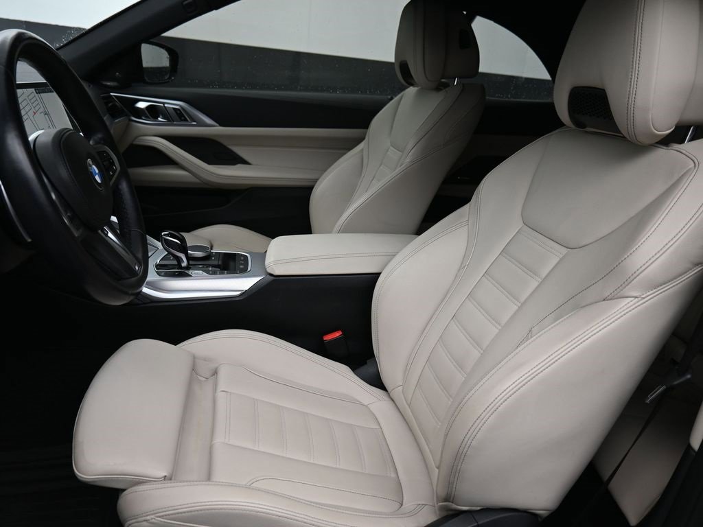 Used 2023 BMW 440i xDrive Convertible w/ Premium Package image 11