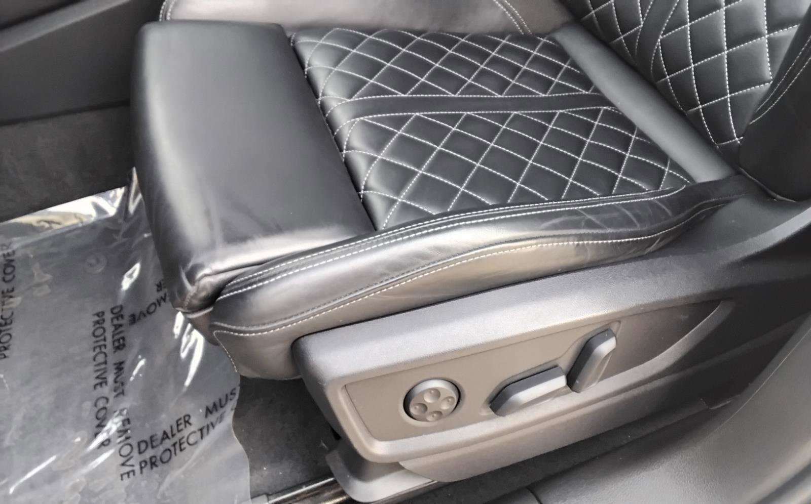 Used 2023 Audi SQ5 Premium Plus w/ Premium Plus Package image 18