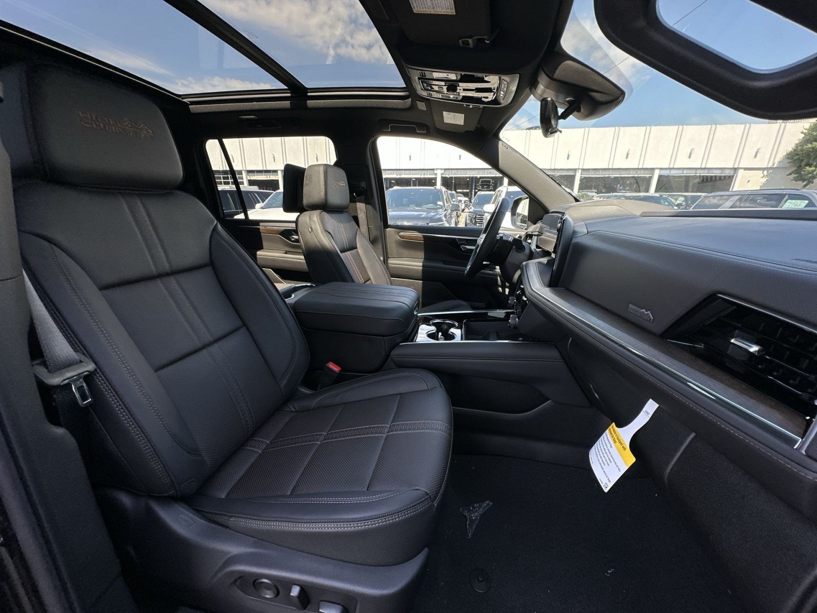 New 2026 Chevrolet Suburban High Country AWD/4WD image 28