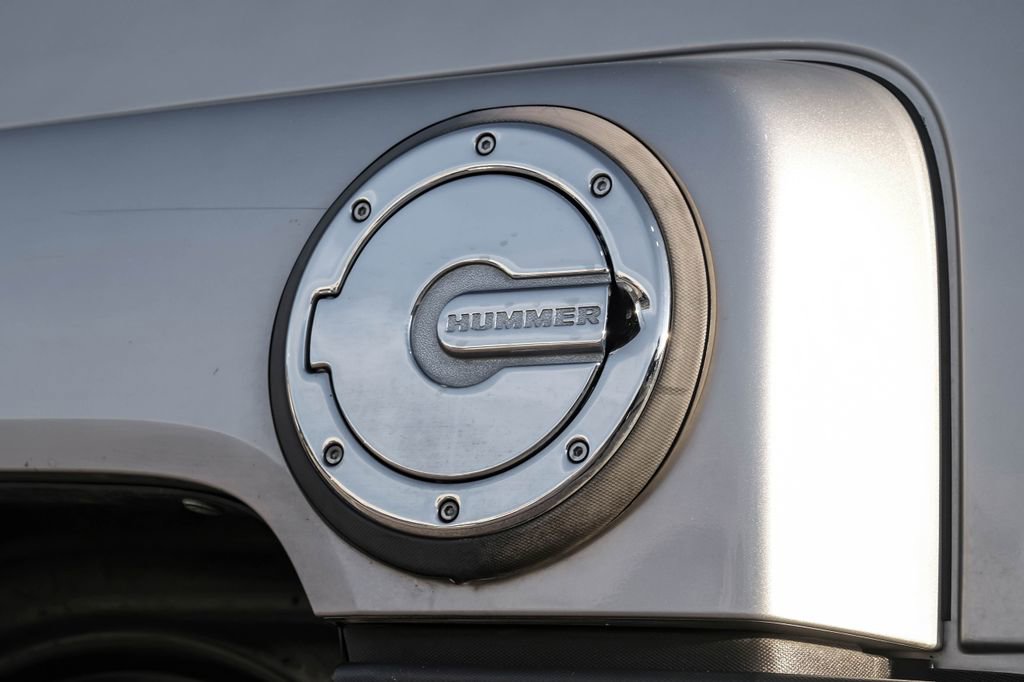 Used 2010 HUMMER H3 Luxury w/ Appearance Package image 50