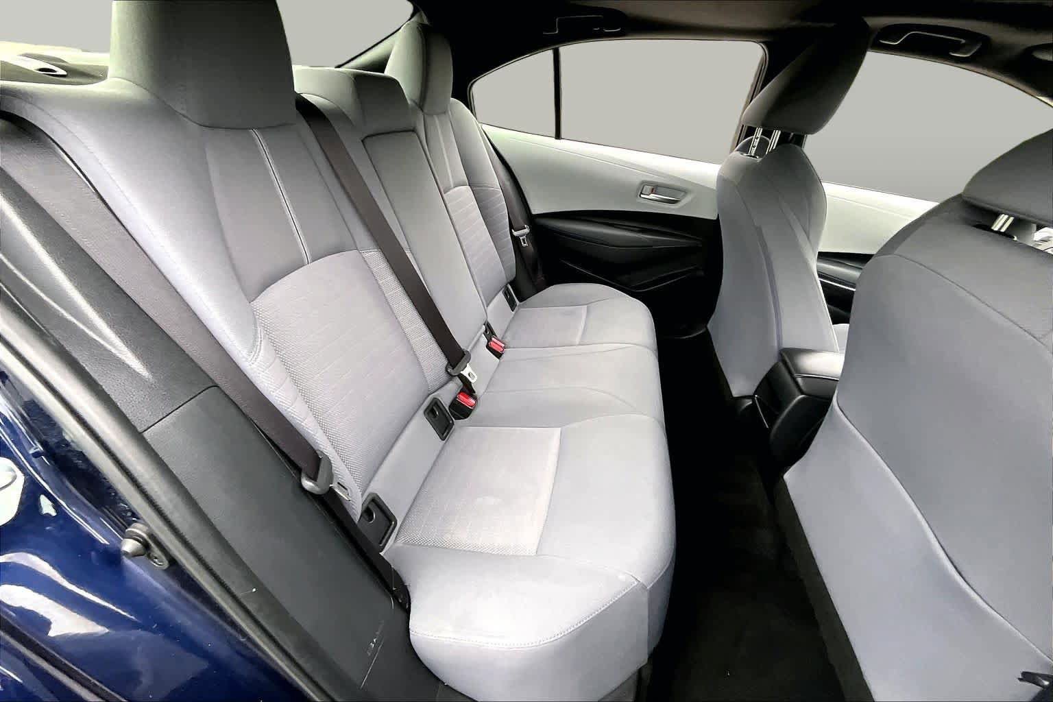 Used 2021 Toyota Corolla SE w/ SE Premium Package FWD image 21