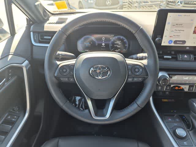 Used 2023 Toyota RAV4 XSE AWD/4WD image 22