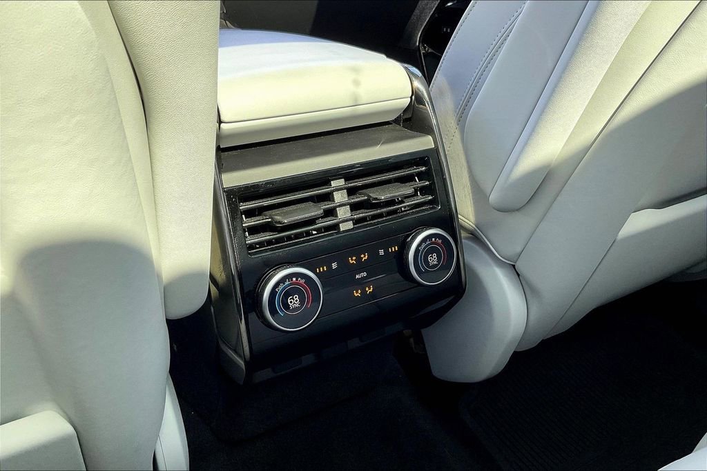 Used 2023 Land Rover Range Rover Sport SE image 10