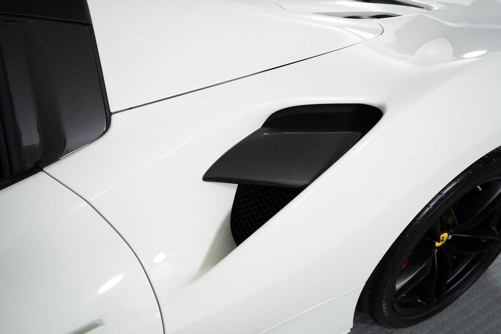 Certified 2019 Ferrari 488 Spider RWD image 13