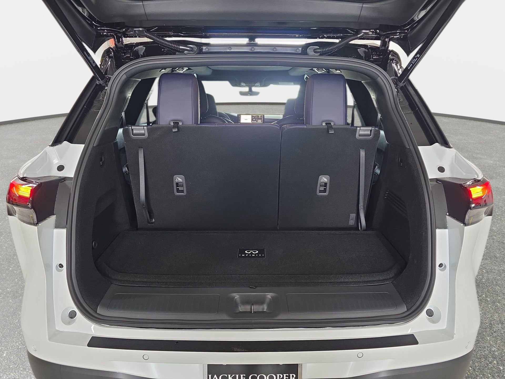 New 2026 INFINITI QX60 Sport w/ Dark Cargo Package image 12