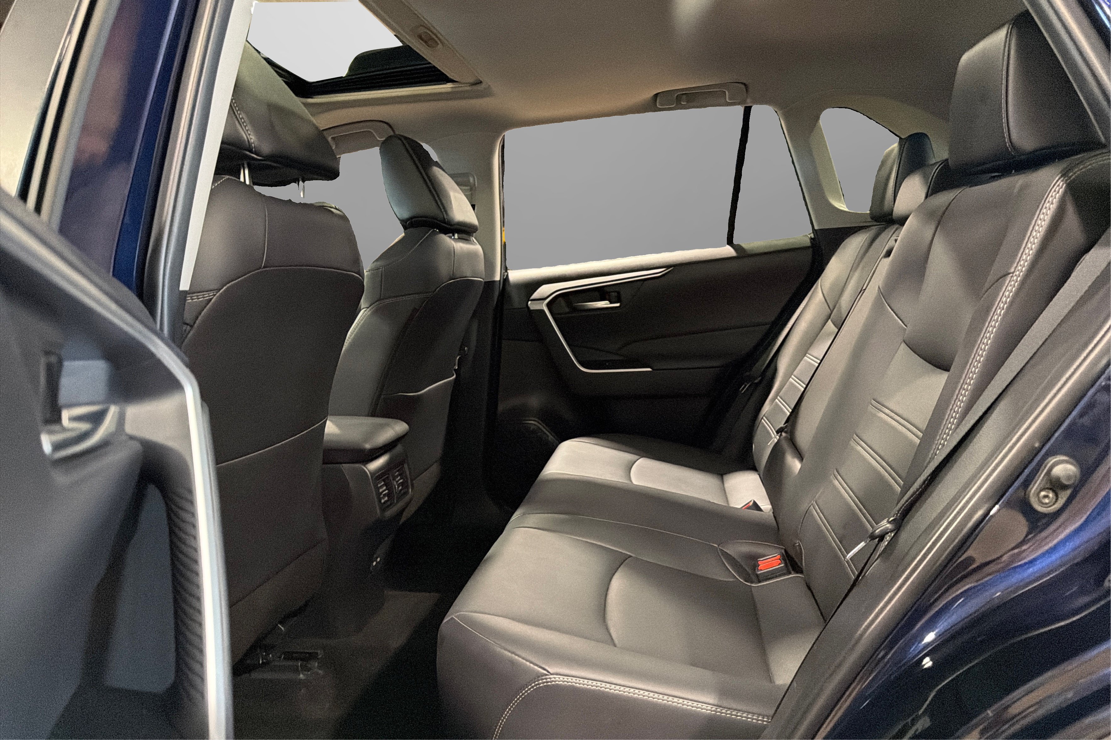 Used 2024 Toyota RAV4 XLE Premium w/ Weather Package AWD/4WD image 37