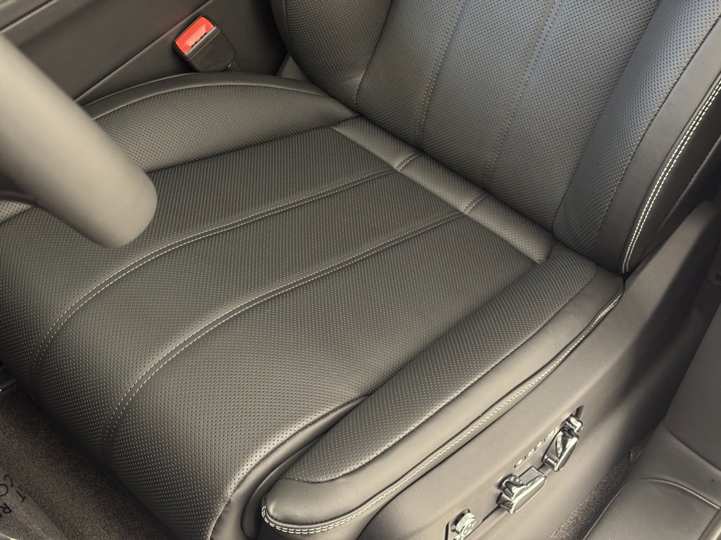 New 2025 Bentley Bentayga image 7