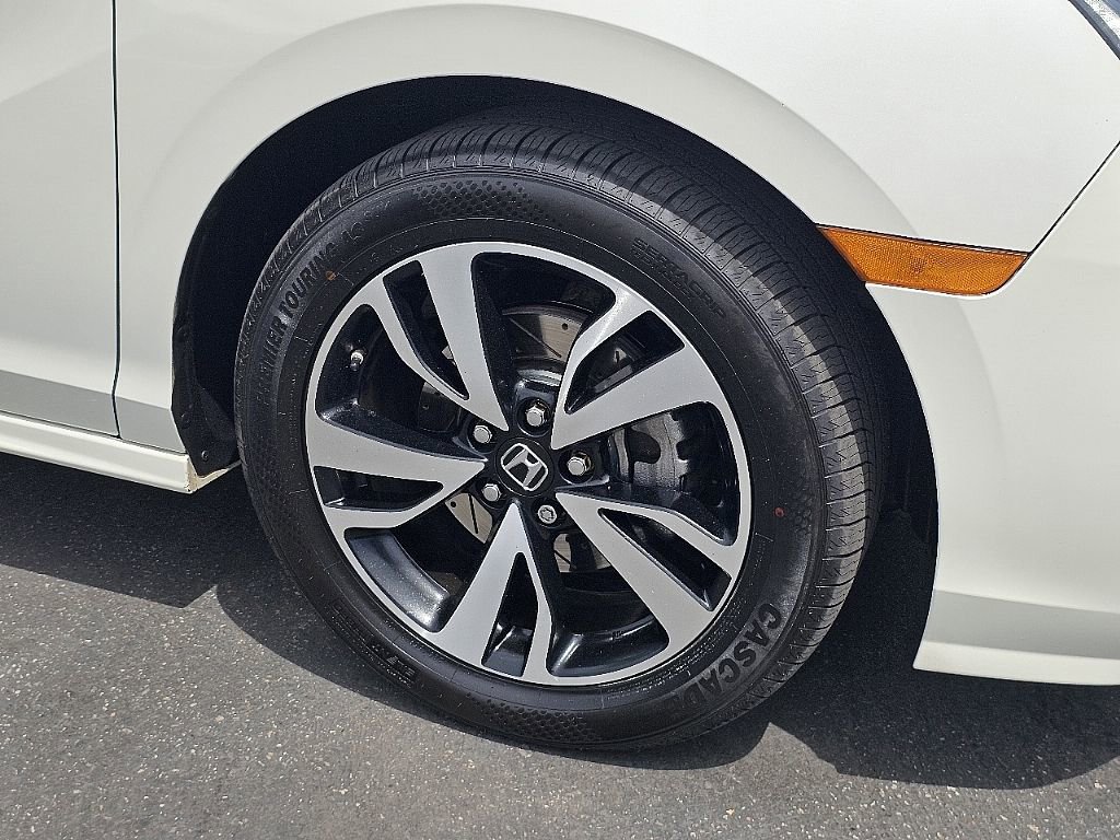 Used 2018 Honda Odyssey Elite image 7