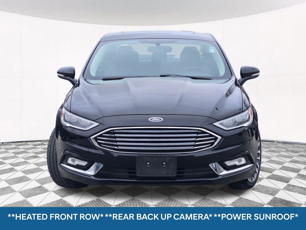 Used 2017 Ford Fusion SE w/ Fusion SE Technology Package image 4
