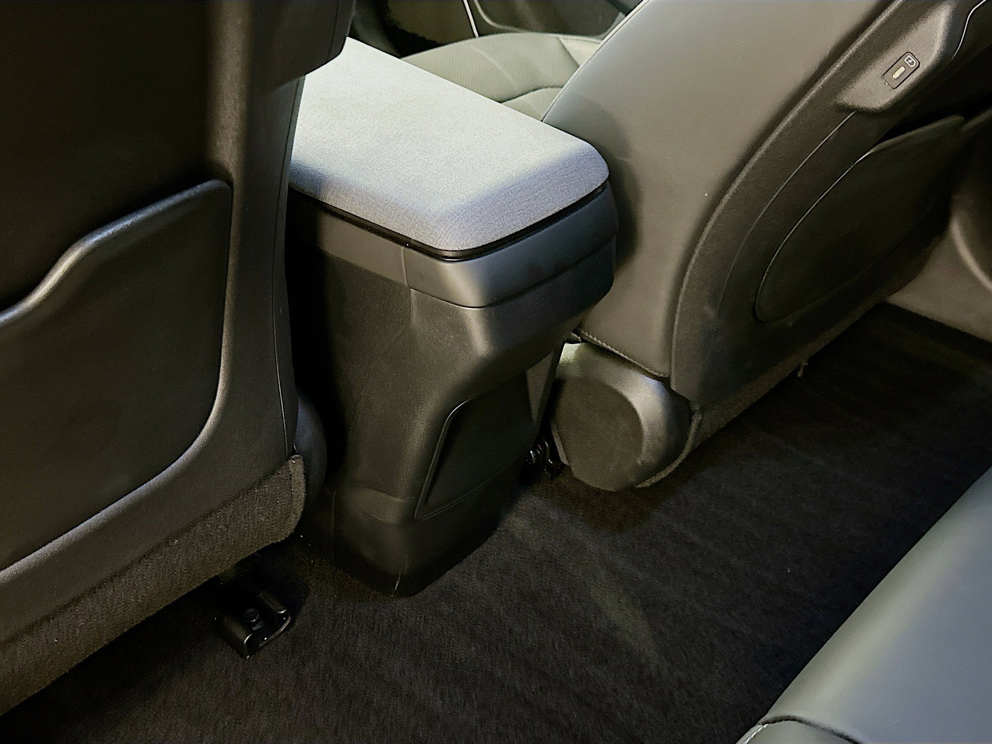 Used 2024 Kia EV6 Wind w/ Wind Technology Package image 28