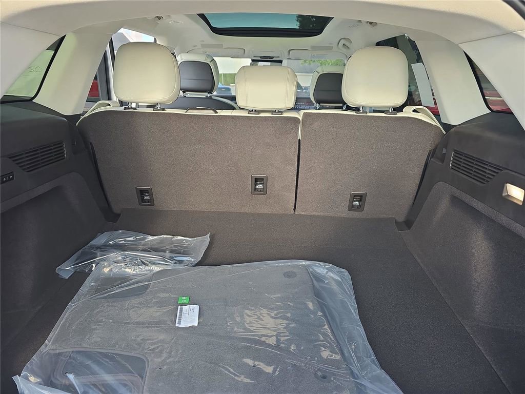 New 2026 Lincoln Nautilus Black Label image 25