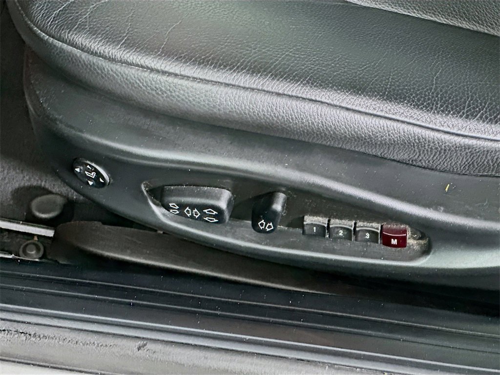 Used 2009 BMW 650i Coupe image 23