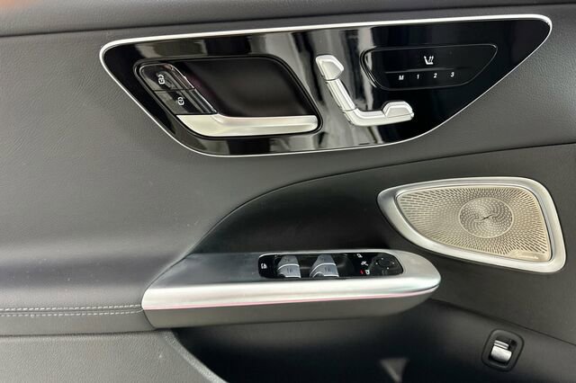 Certified 2025 Mercedes-Benz C 300 4MATIC Sedan image 11