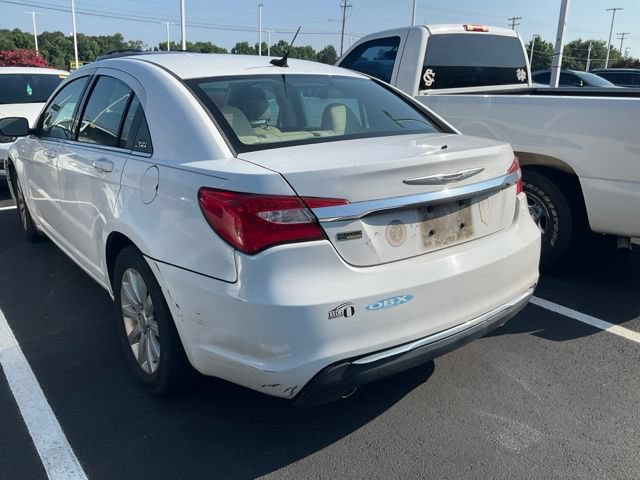 Used 2014 Chrysler 200 Touring FWD image 9