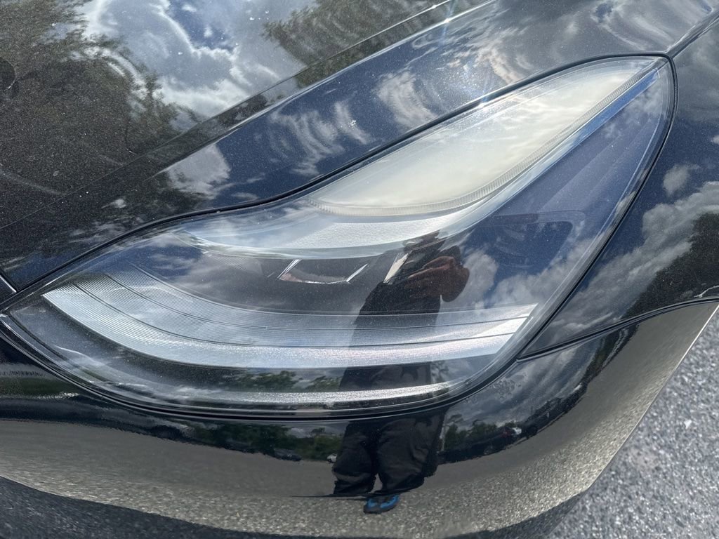 Used 2022 Tesla Model 3 Standard Range RWD image 2