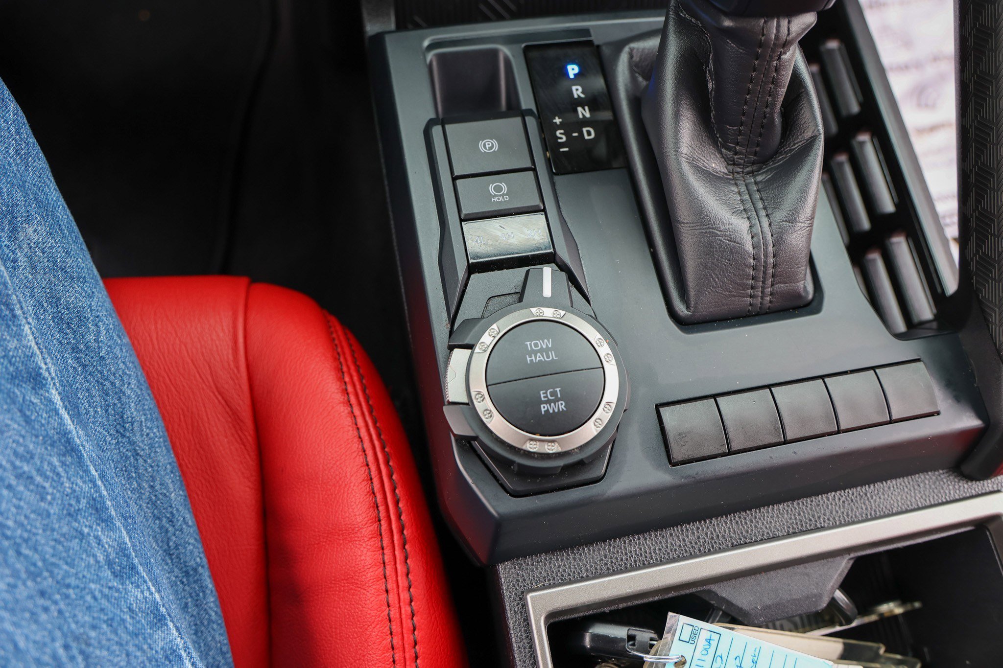 Certified 2025 Toyota Tacoma SR5 image 30