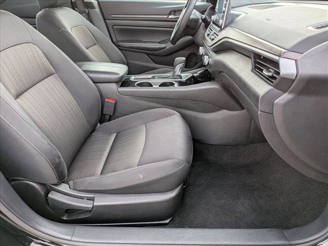 Used 2024 Nissan Altima 2.5 SV image 20