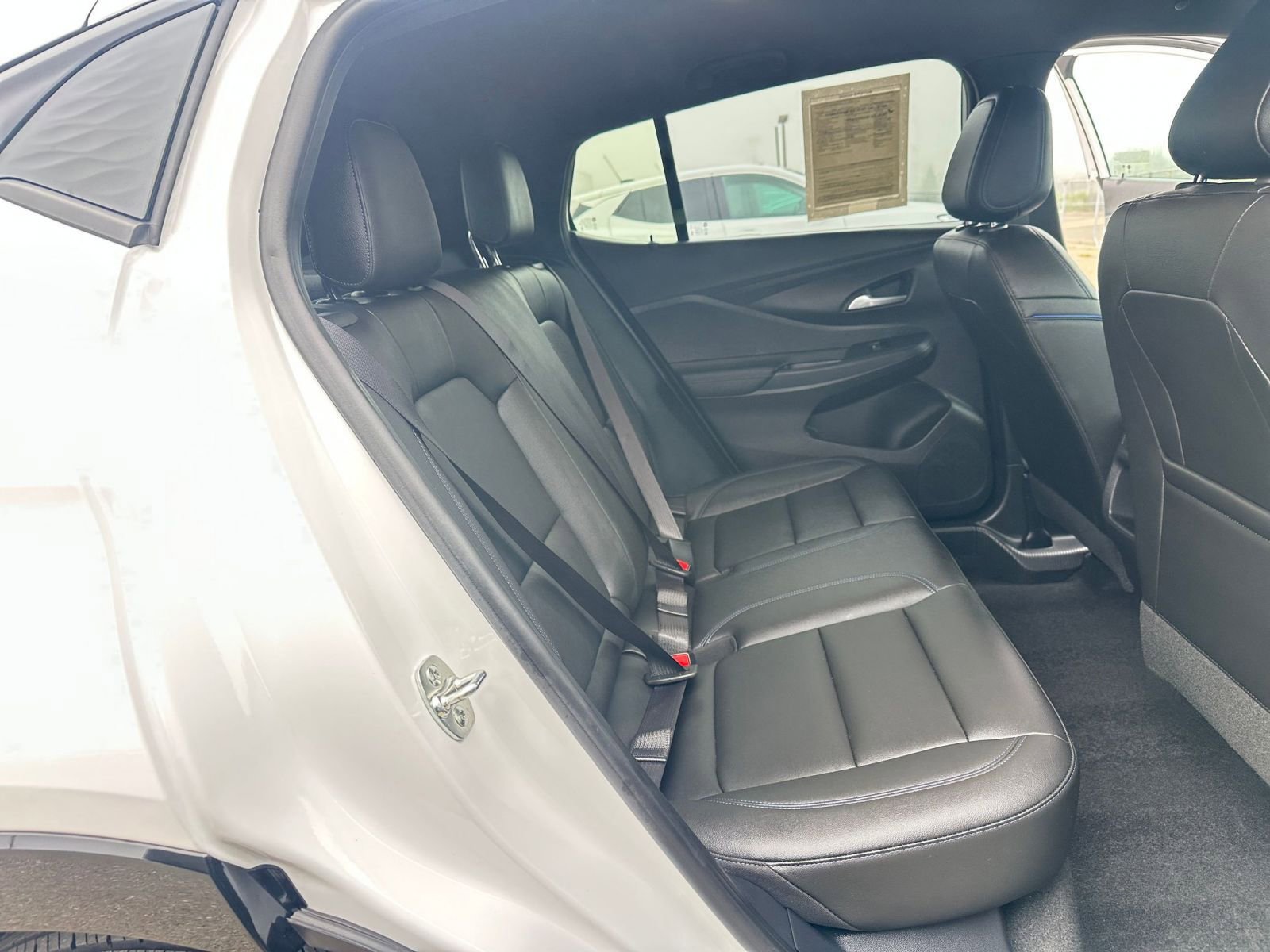 Used 2025 Buick Envista Sport Touring image 39