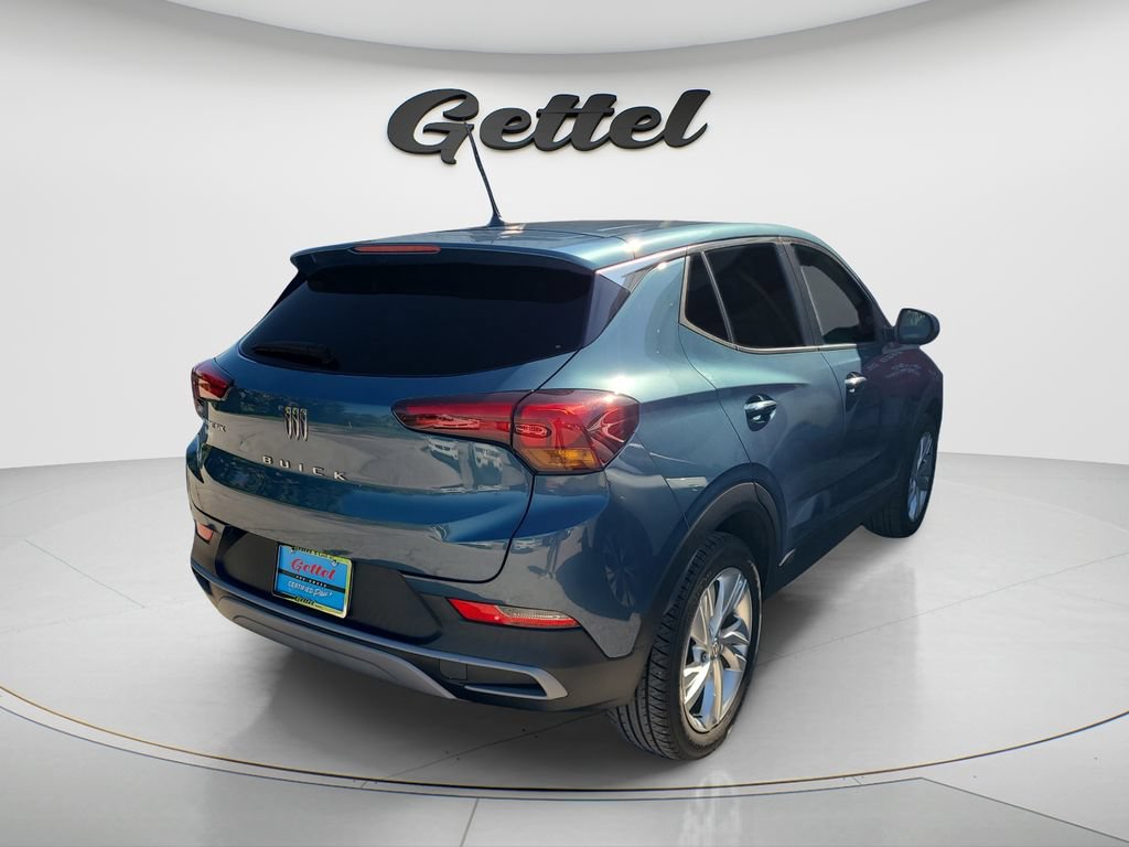 Used 2024 Buick Encore GX Preferred w/ Comfort Package FWD image 3
