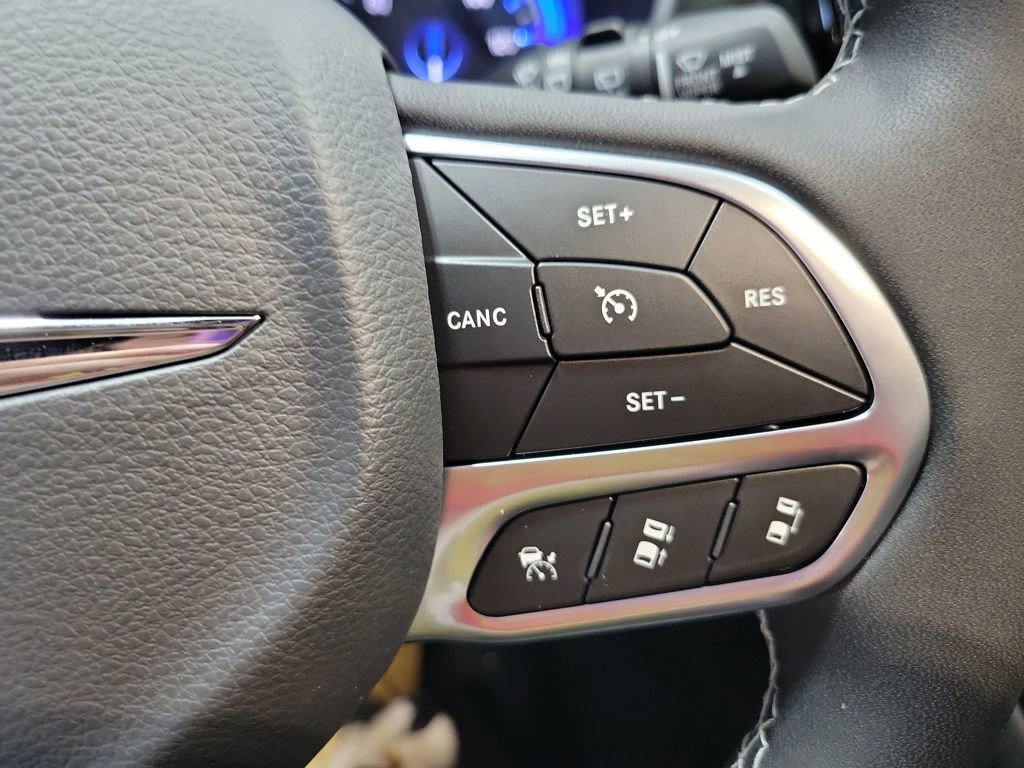 New 2026 Chrysler Voyager LX image 18