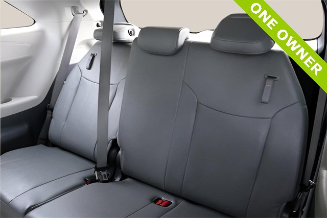 Used 2024 Toyota Sienna XLE image 17