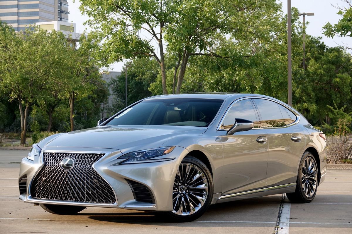 Used 2019 Lexus LS 500 image 2