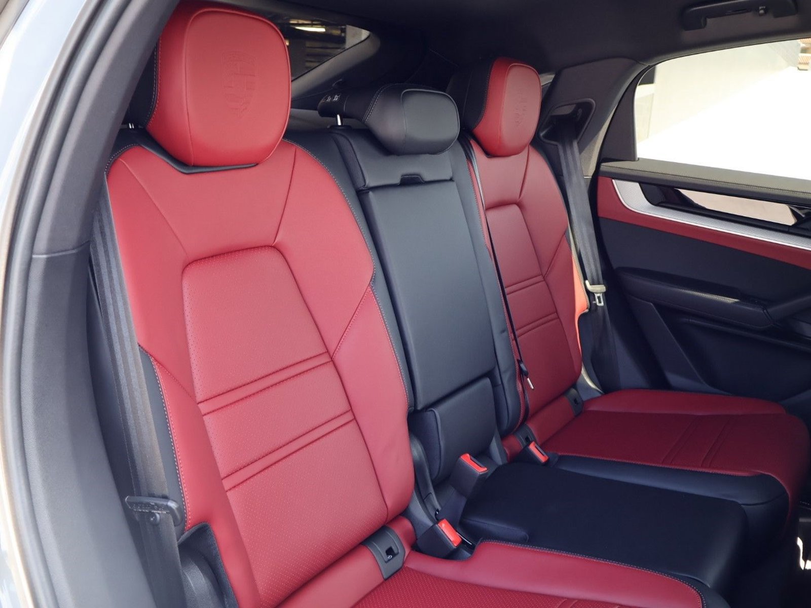 New 2026 Porsche Cayenne S AWD/4WD image 23