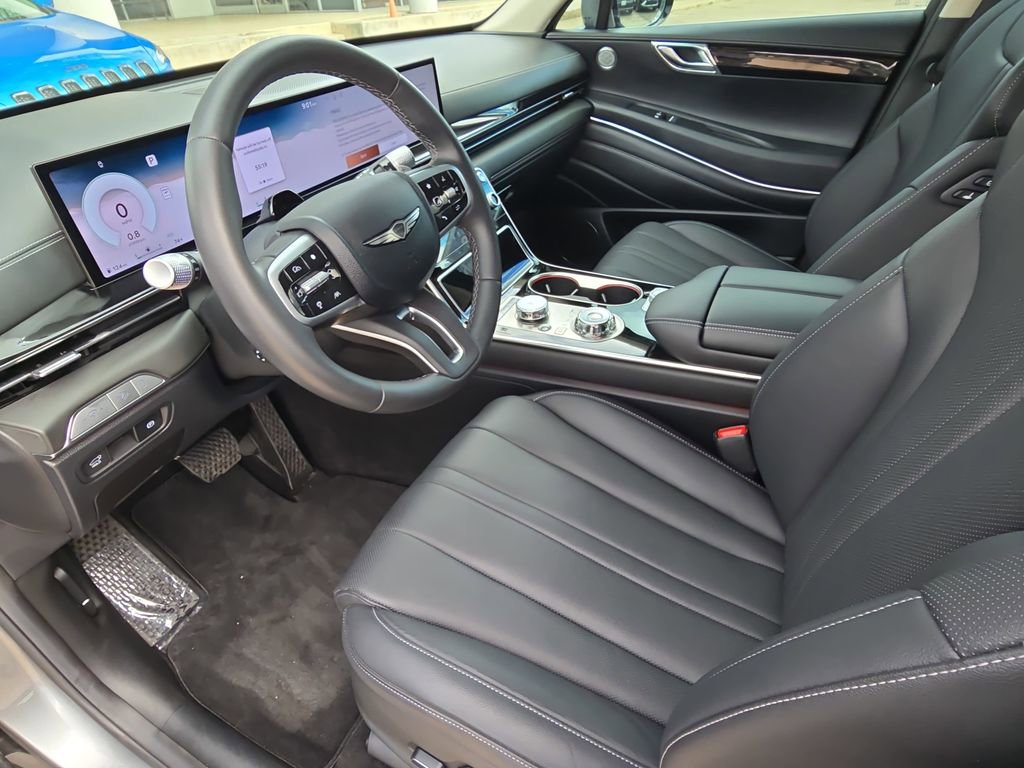 Used 2025 Genesis GV80 2.5T image 16