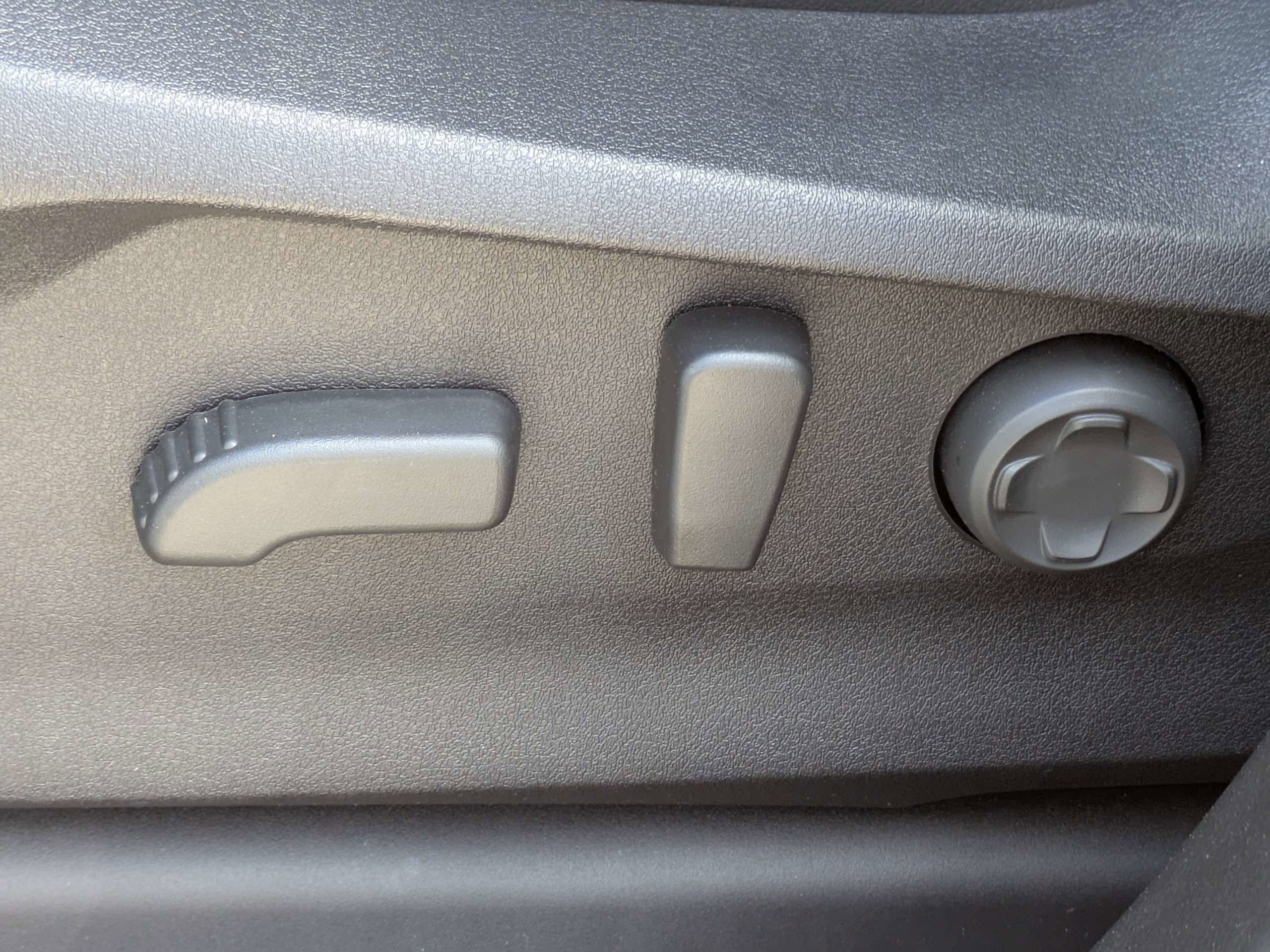 New 2026 Subaru Ascent Limited AWD/4WD image 21