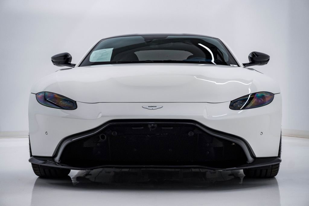 Used 2019 Aston Martin V8 Vantage Coupe image 5