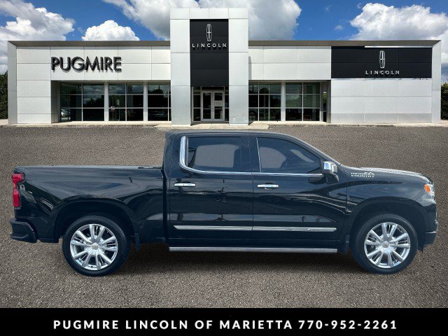 Used 2025 Chevrolet Silverado 1500 High Country AWD/4WD image 8