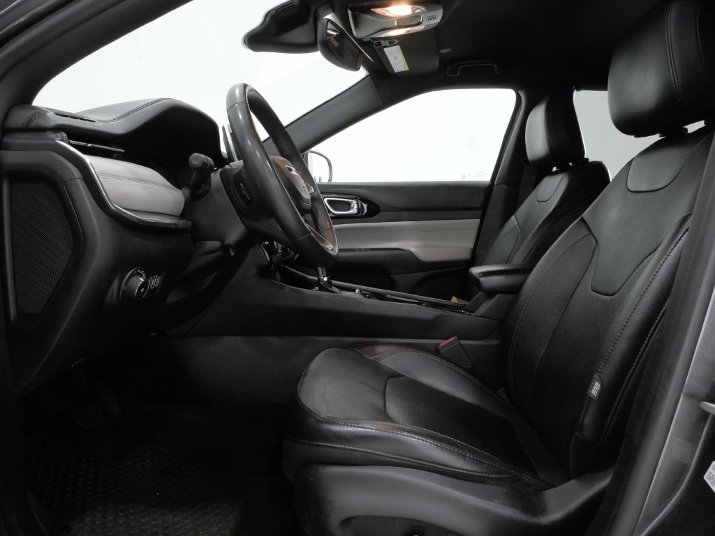 Used 2023 Jeep Compass Limited AWD/4WD image 12