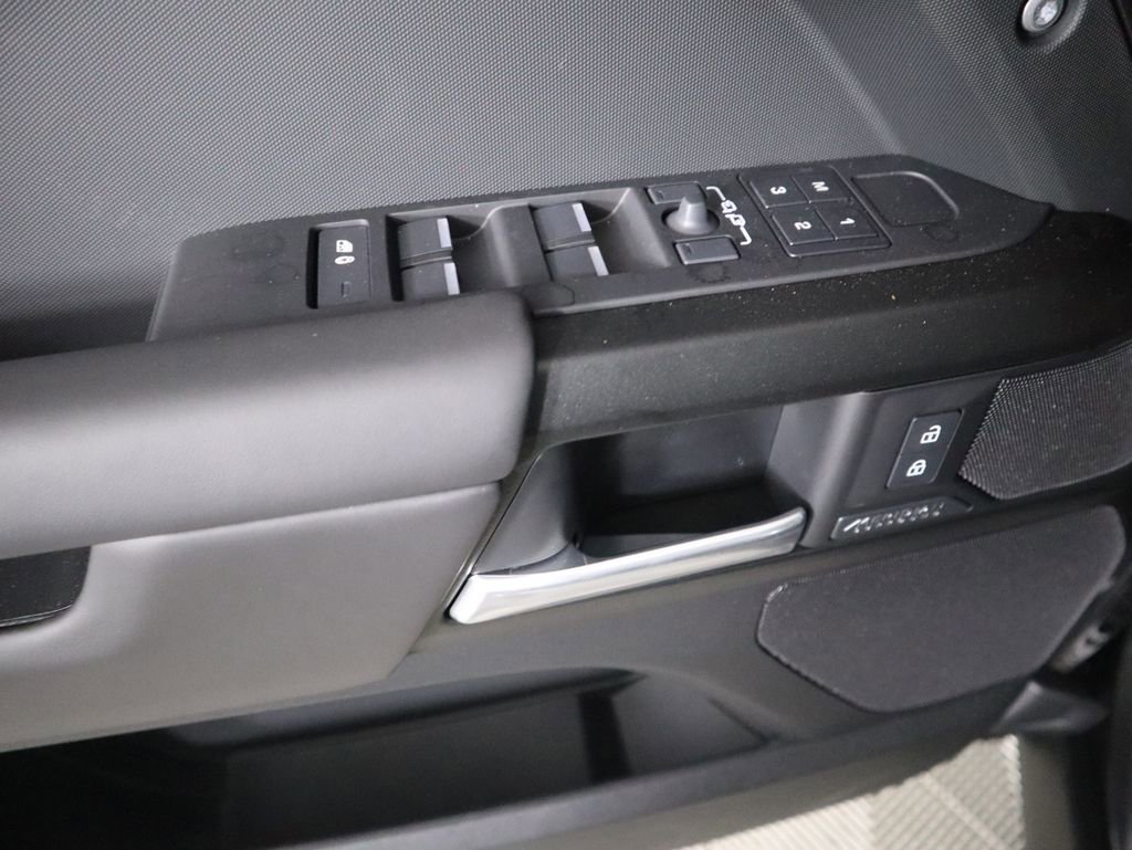 New 2026 Land Rover Defender 110 V8 image 24