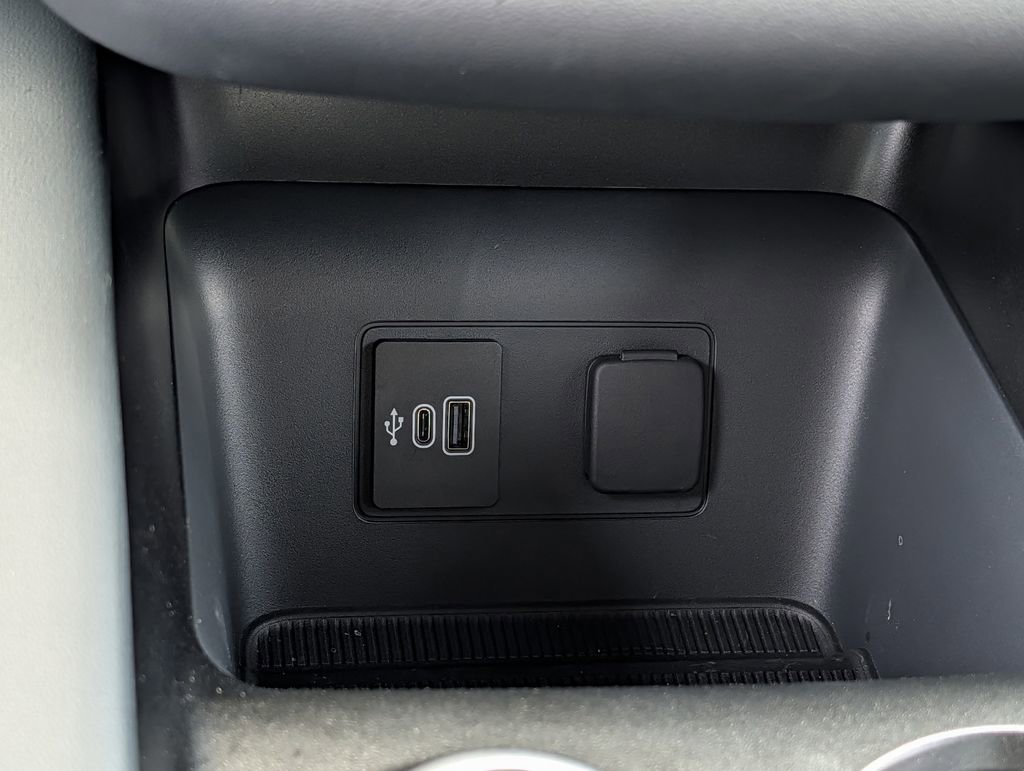 Used 2026 Ford Explorer Tremor w/ Tremor Convenience Package image 16