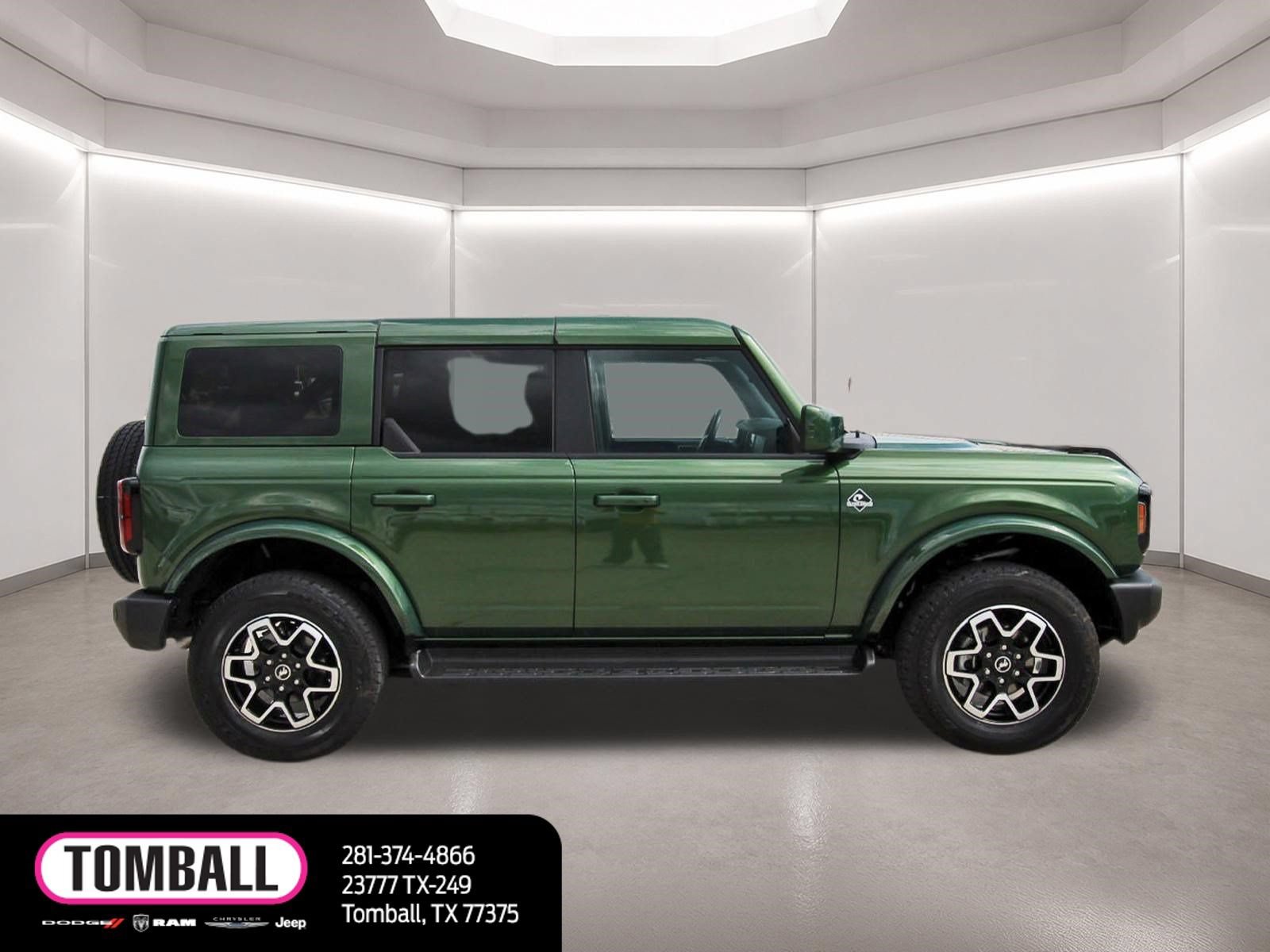 Used 2025 Ford Bronco Outer Banks AWD/4WD image 8