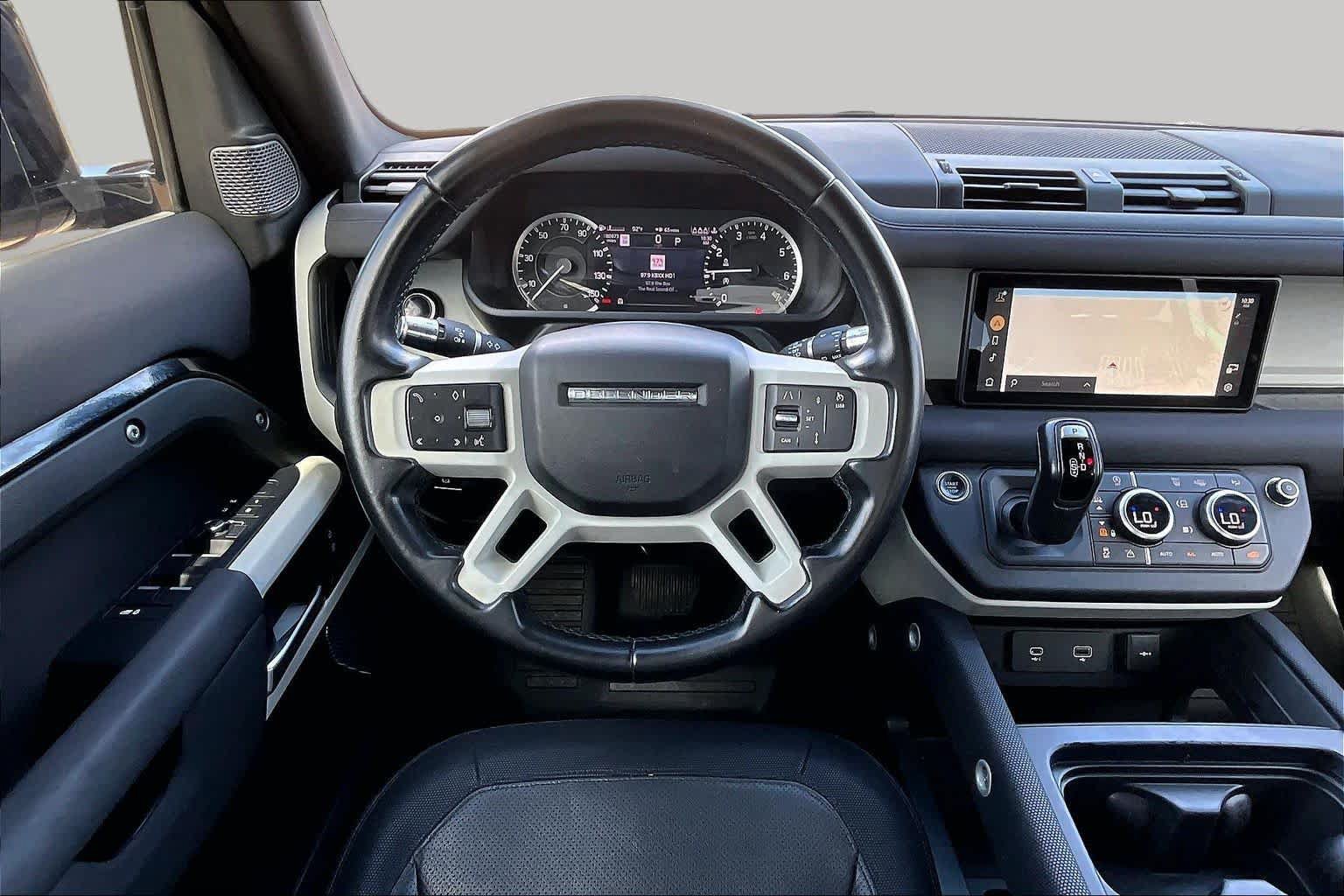 Used 2022 Land Rover Defender 110 X-Dynamic SE AWD/4WD image 6