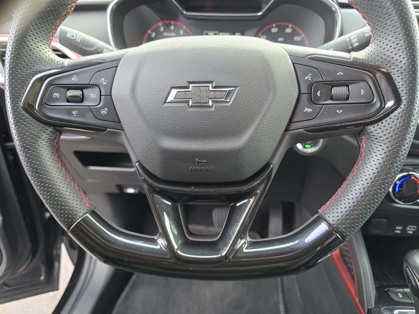 Certified 2023 Chevrolet TrailBlazer RS image 33