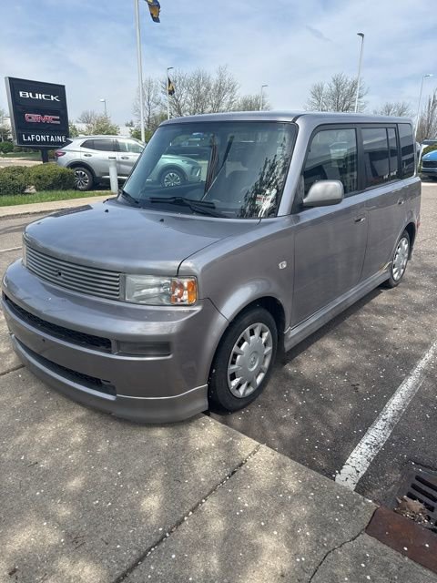 Used 2006 Scion xB FWD image 1