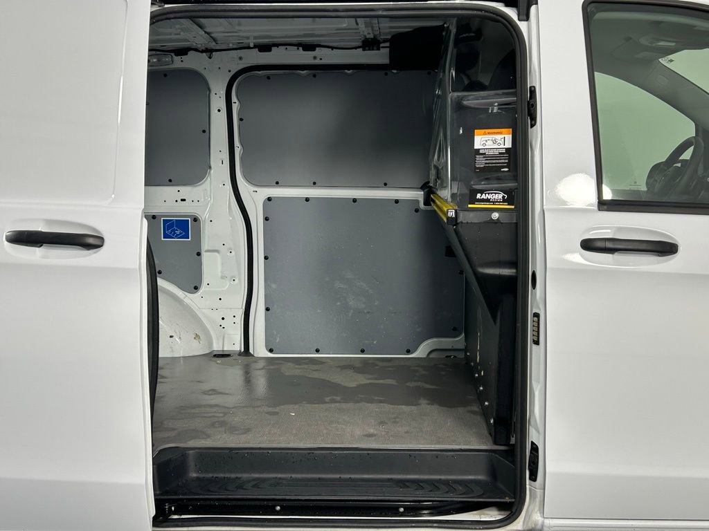 Used 2022 Mercedes-Benz Metris image 11