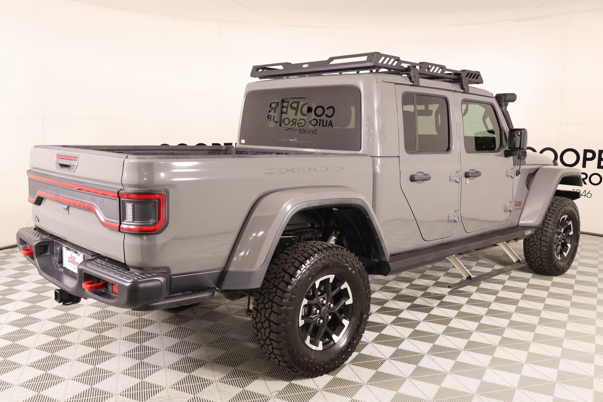 Used 2020 Jeep Gladiator Rubicon AWD/4WD image 18